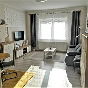 Sweet Central ,in The City Center Apartament